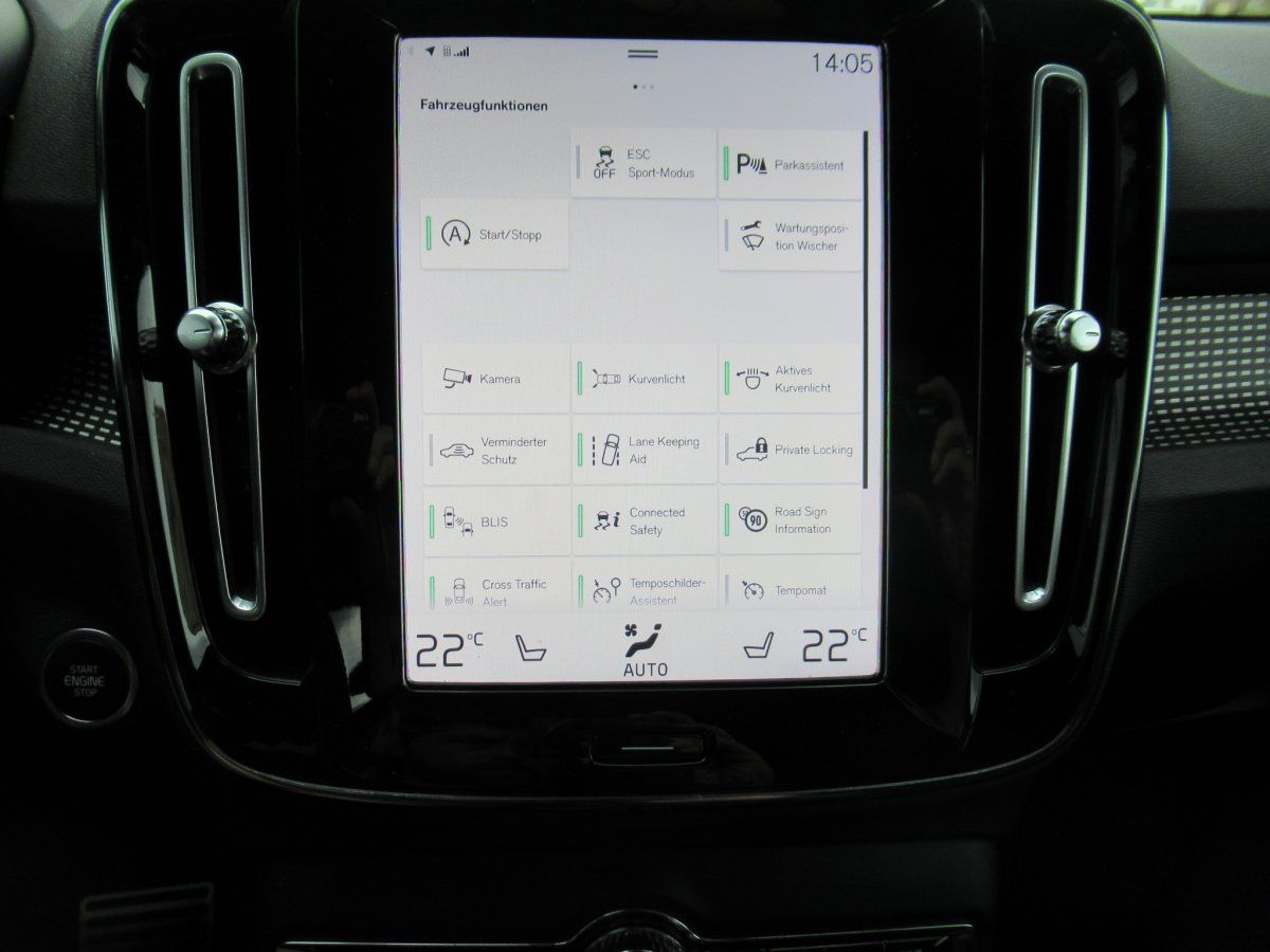 Volvo  B4 Benzin R-Design Automatik