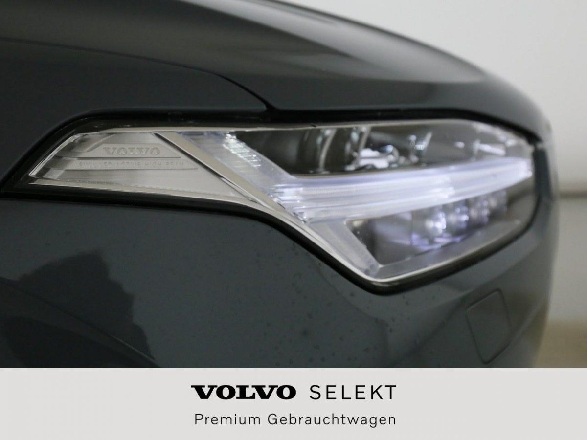 Volvo  B5 Diesel AWD Plus Bright
