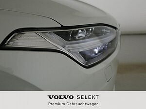 Volvo  B5 Diesel AWD Plus Bright